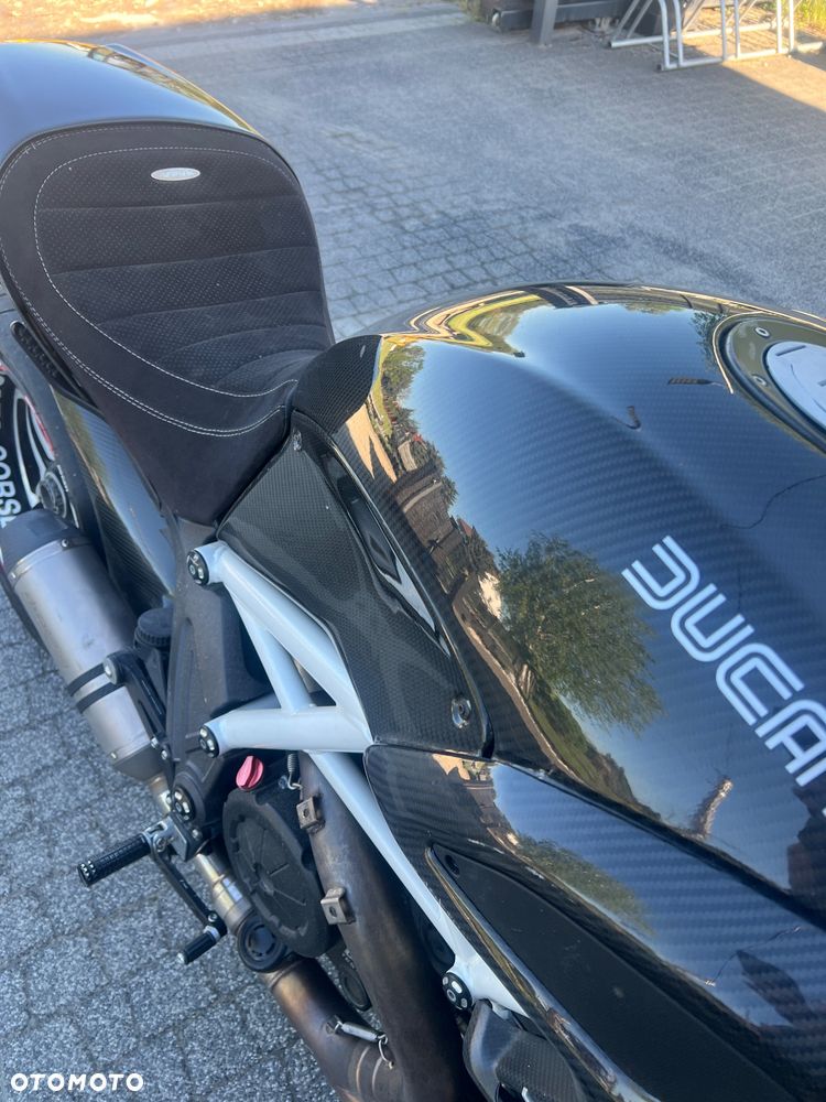 Ducati Diavel - 19