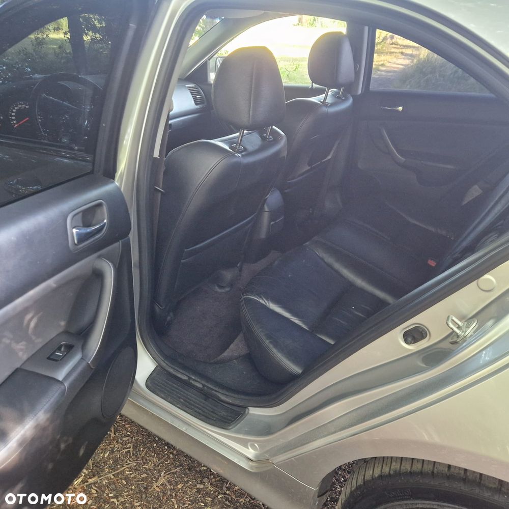 Honda Accord 2.0 i Executive - 20