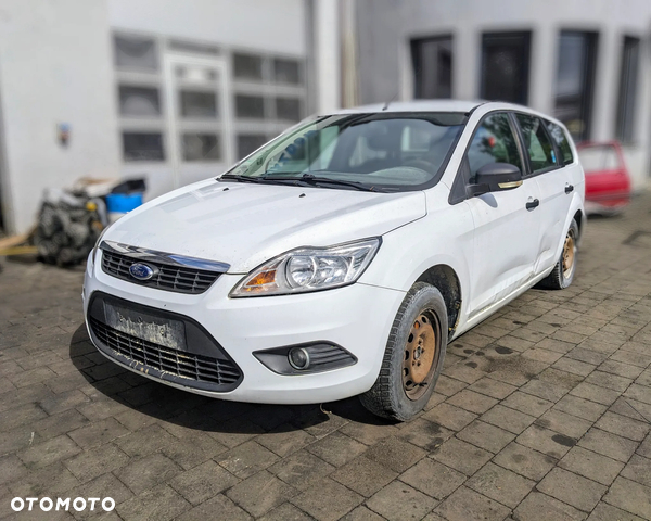 FORD FOCUS 1.6 KOMBI 2009 na części