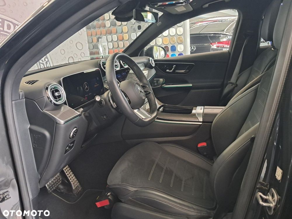 Mercedes-Benz GLC - 31