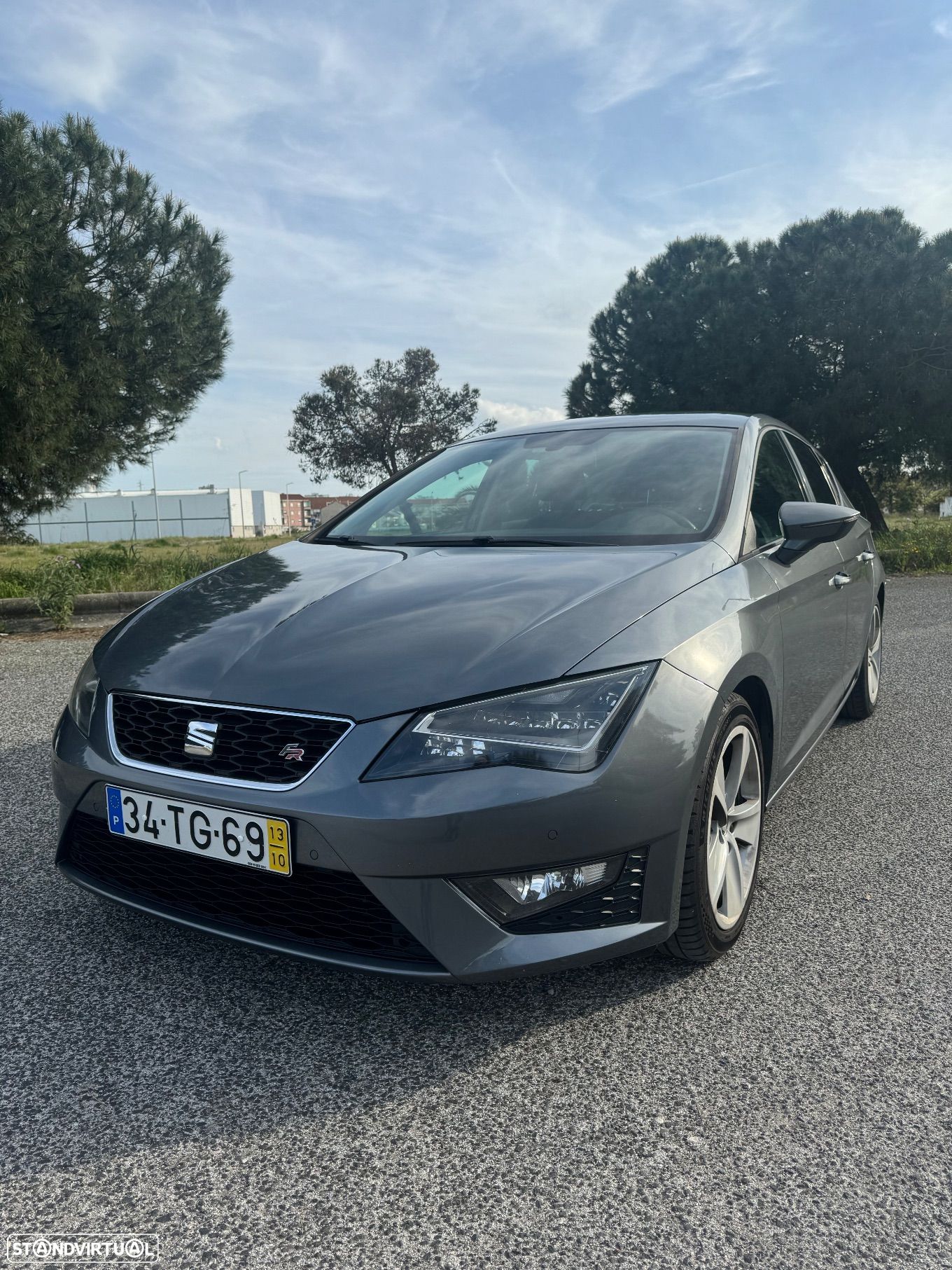 SEAT Leon 2.0 TDI DPF Ecomotive FR - 1