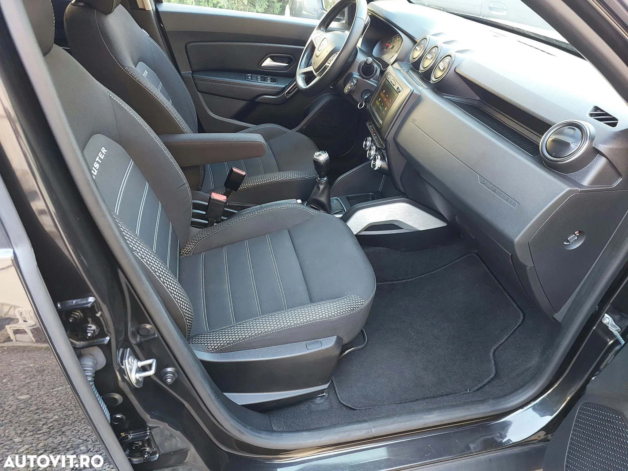 Dacia Duster 1.5 Blue dCi Prestige - 11