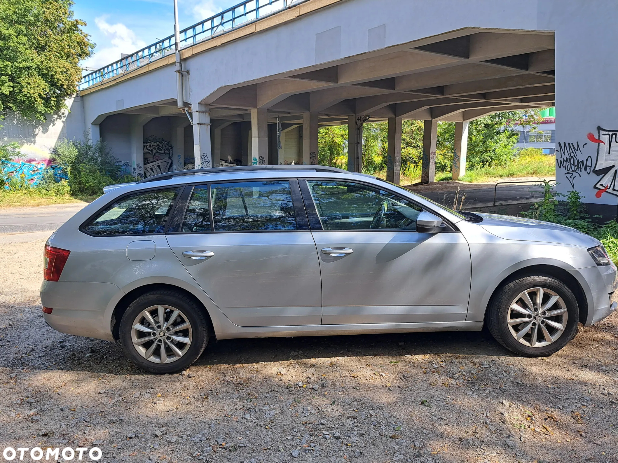 Skoda Octavia 2.0 TDI Elegance DSG - 4
