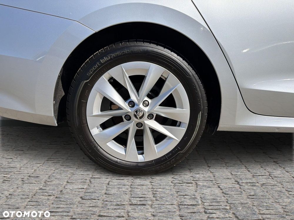 Skoda Octavia 2.0 TDI Style DSG - 20