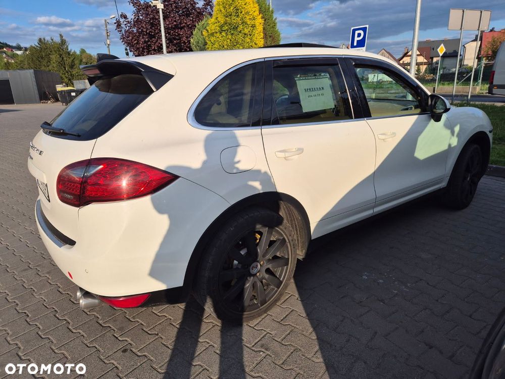 Porsche Cayenne - 18