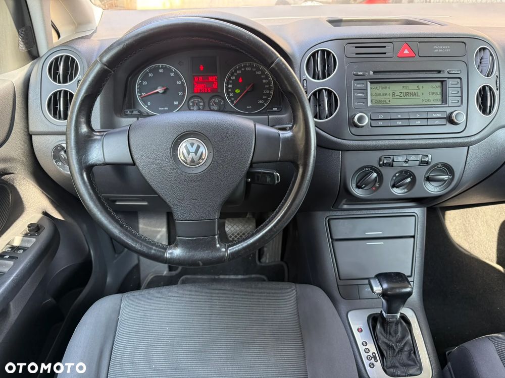 Volkswagen Golf Plus 1.6 Comfortline Tiptr - 28