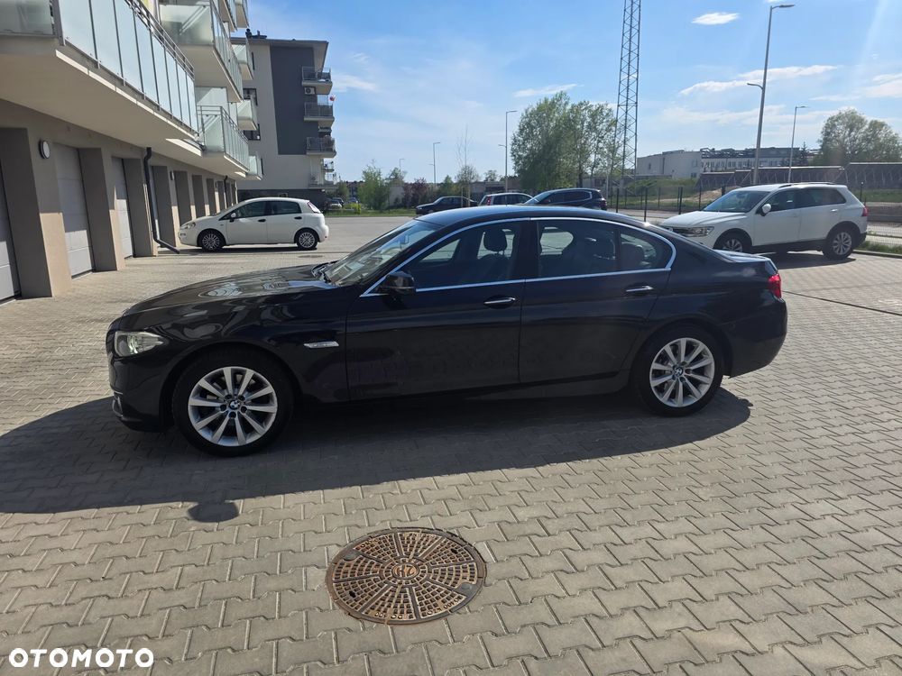 BMW Seria 5 520d Luxury Line - 2