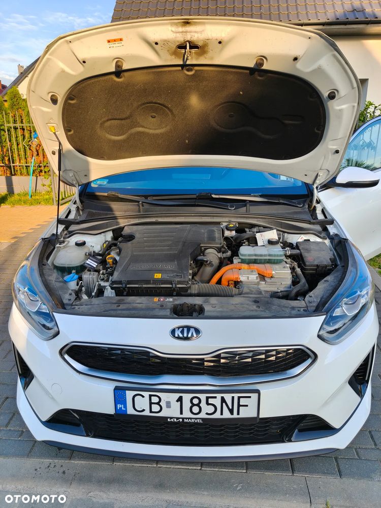 Kia Ceed - 12