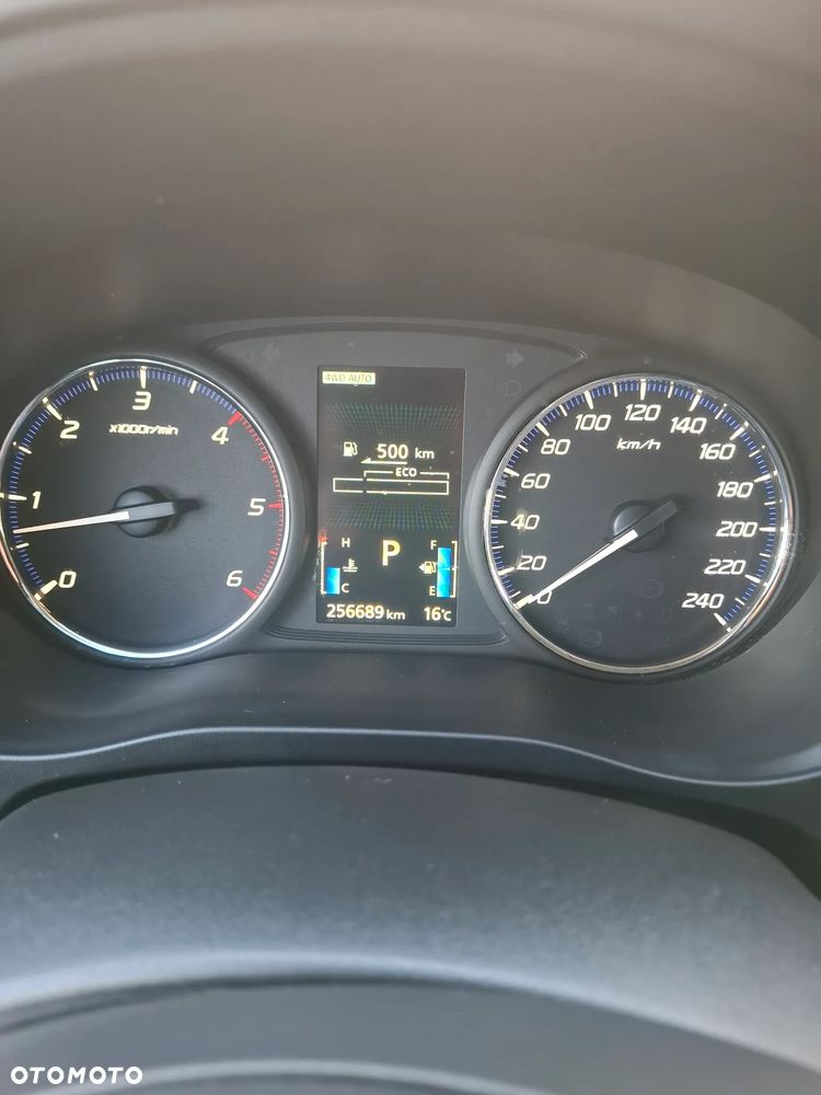 Mitsubishi Outlander 2.2 DID Instyle Navi 4WD - 14