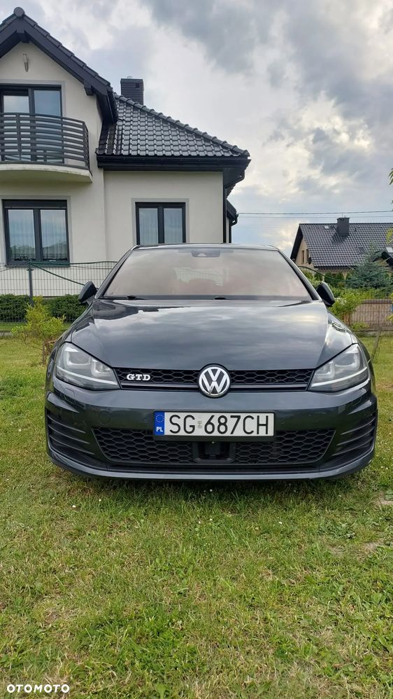Volkswagen Golf - 20