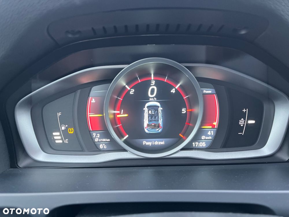 Volvo V60 D3 Drive-E Dynamic Edition (Momentum) - 33