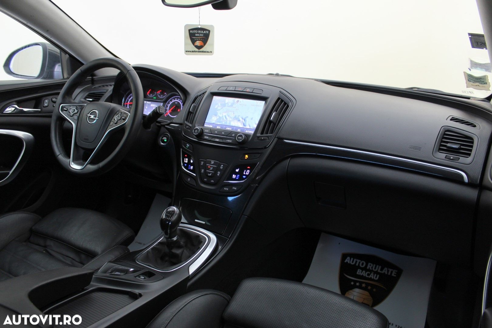 Opel Insignia - 13