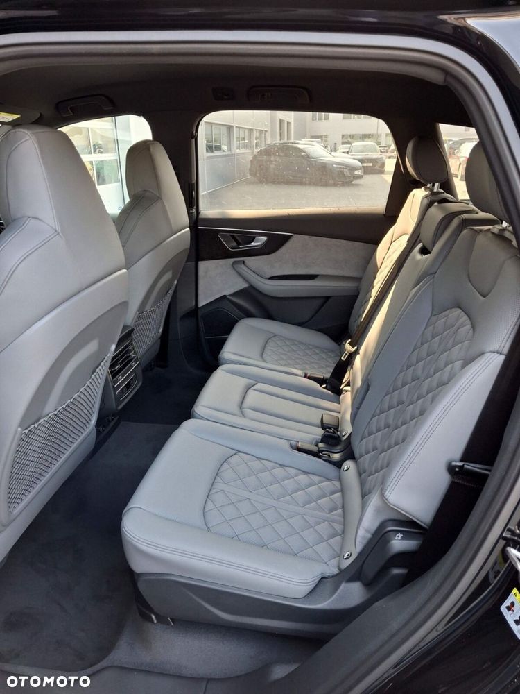Audi Q7 - 15