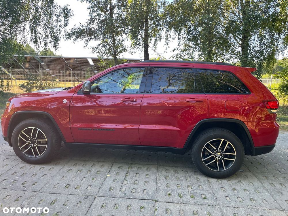 Jeep Grand Cherokee - 14