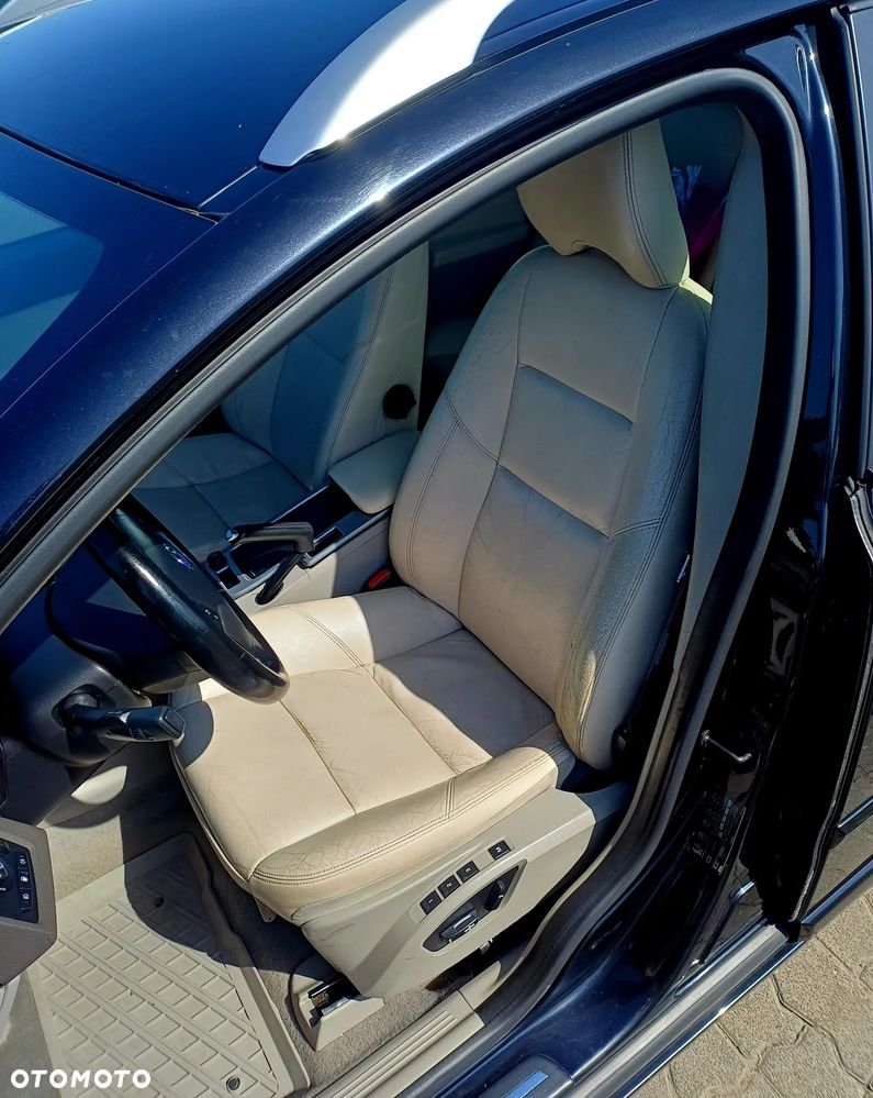 Volvo V50 - 9