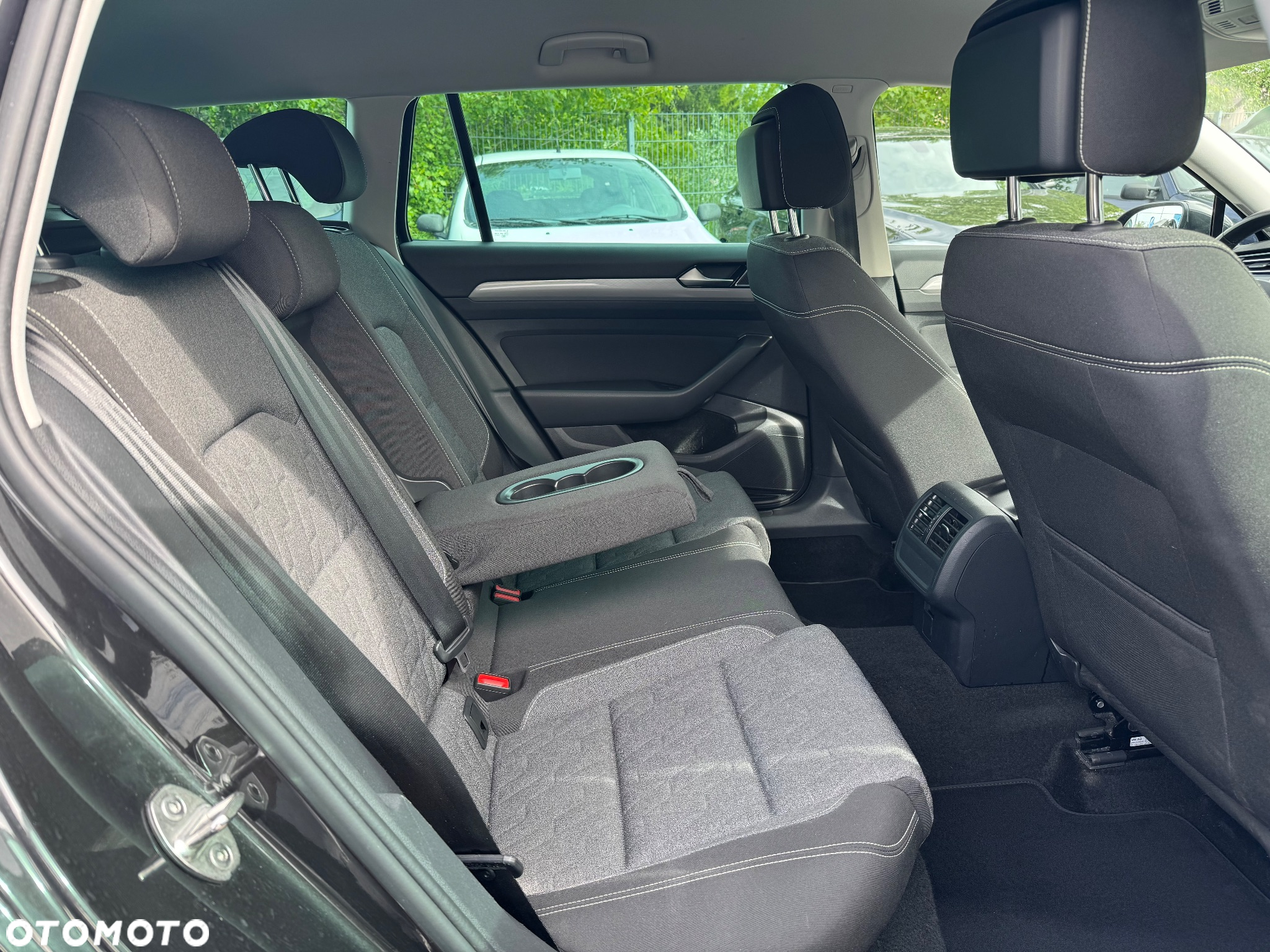 Volkswagen Passat 2.0 TDI SCR Business DSG - 6