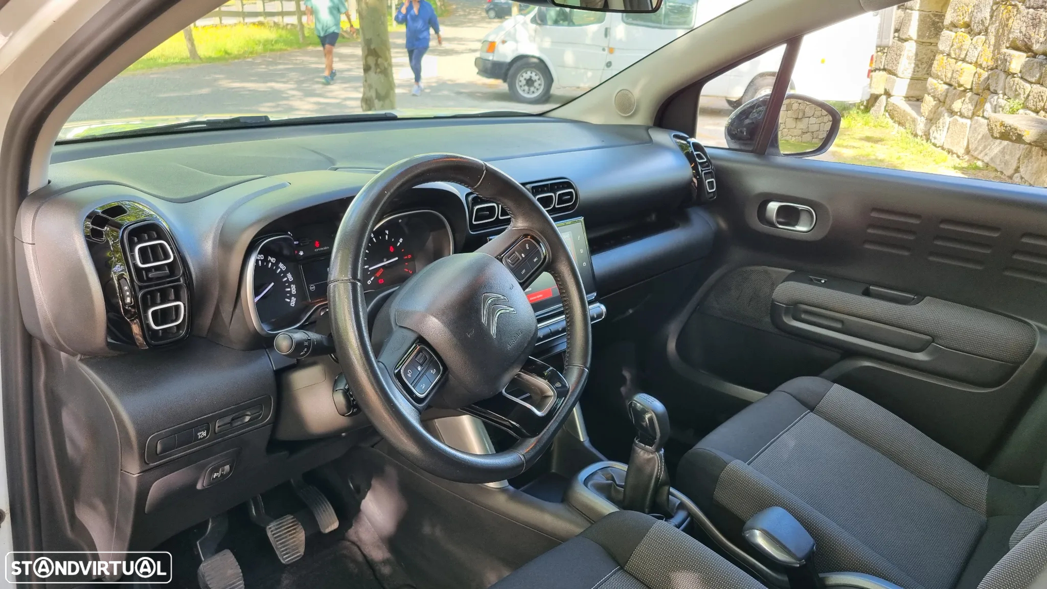 Citroën C3 Aircross 1.2 PureTech Shine - 16
