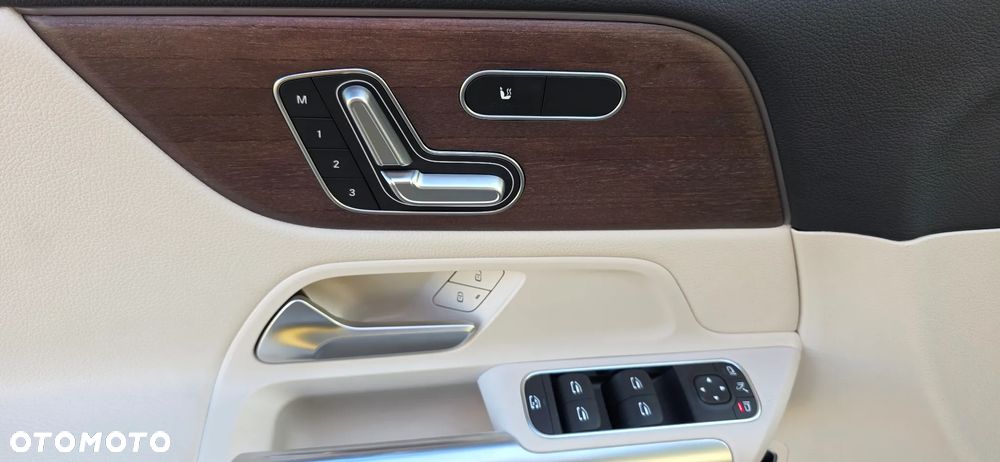 Mercedes-Benz GLA 250 4Matic 8G-DCT Progressive - 26