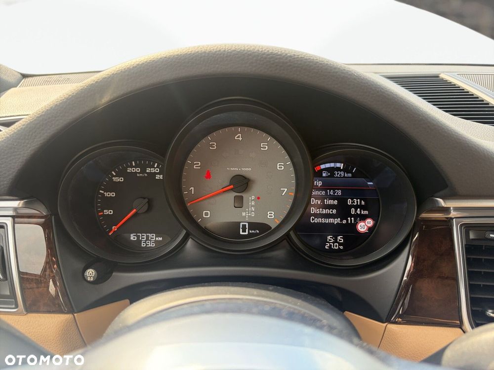 Porsche Macan S - 18