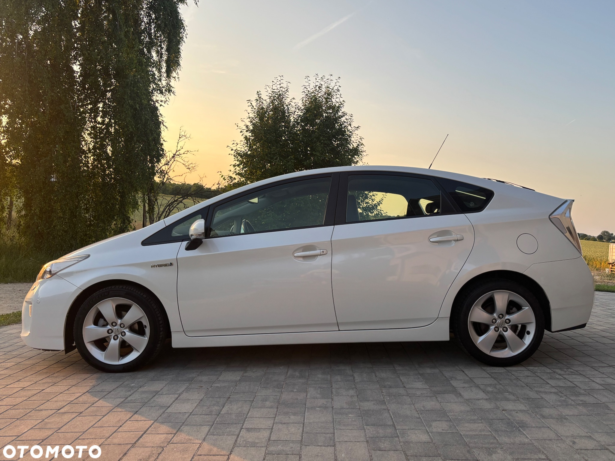 Toyota Prius 1.8 HSD Prestige - 7