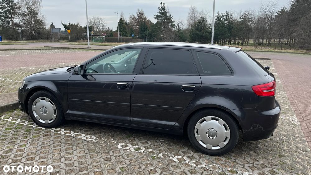 Audi A3 Sportback - 4