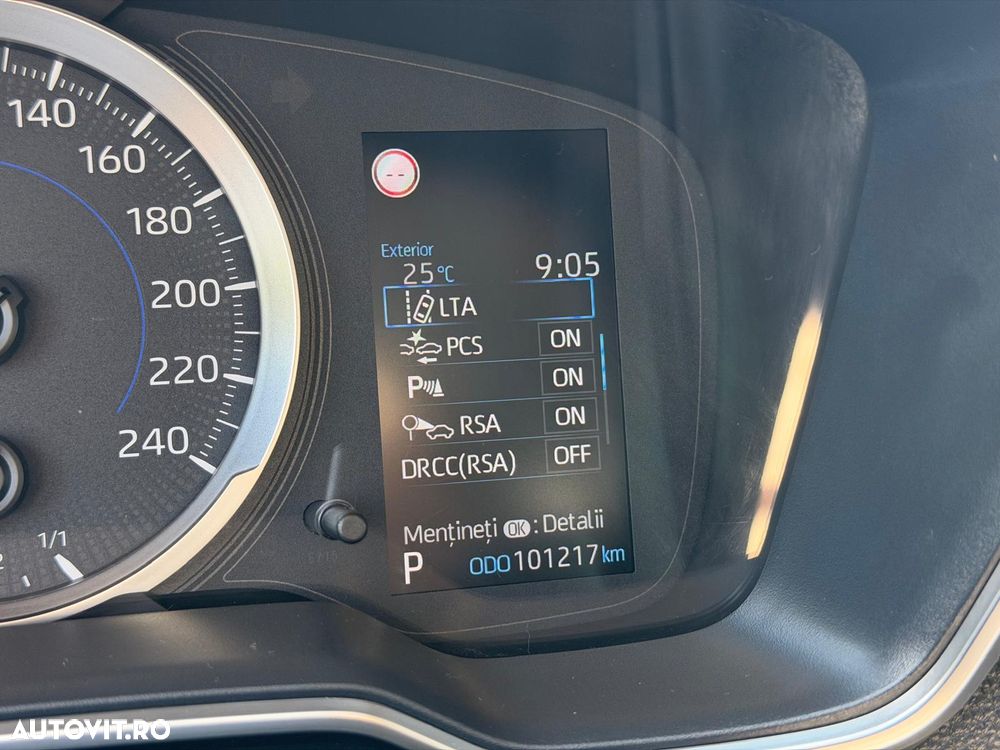 Toyota Corolla 1.8 HSD Dynamic - 32