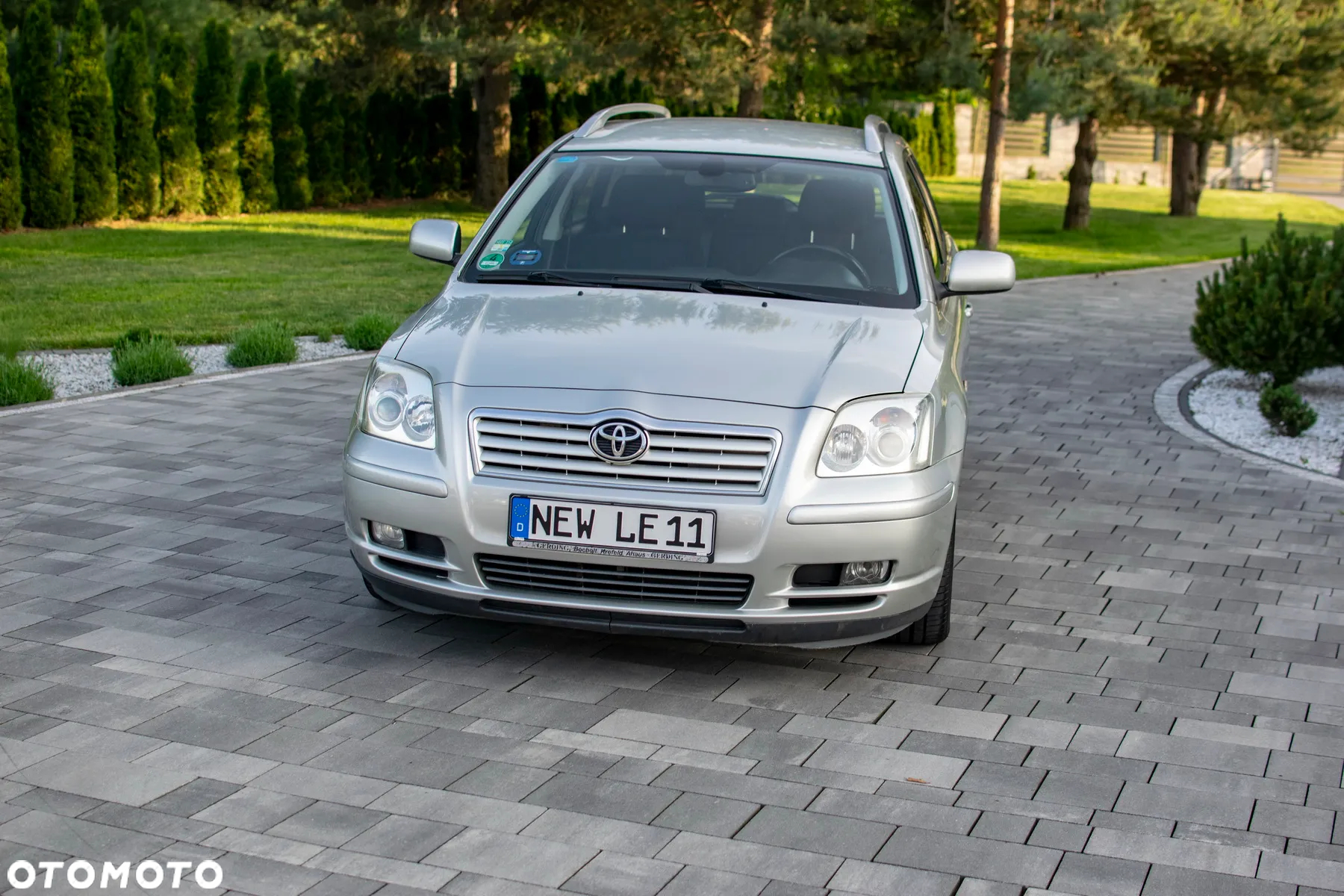 Toyota Avensis - 10