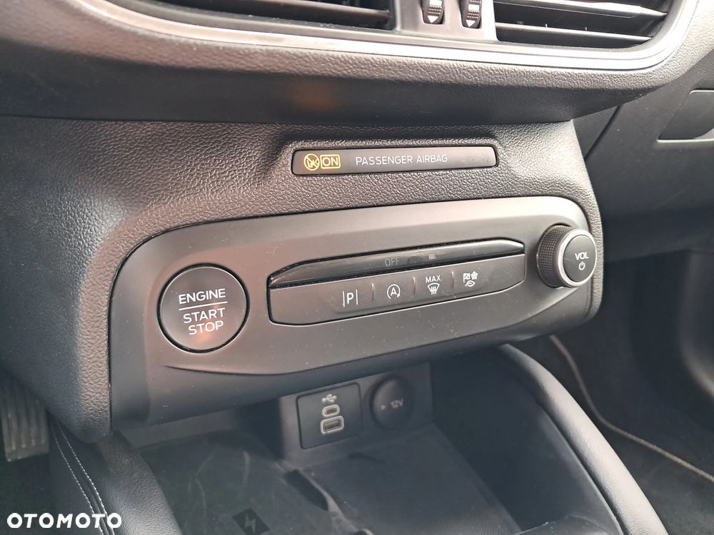 Ford Focus 1.0 EcoBoost mHEV Titanium X - 20