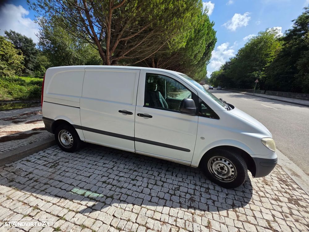 Mercedes-Benz Vito 109 CDi/32 9L Compacto - 4