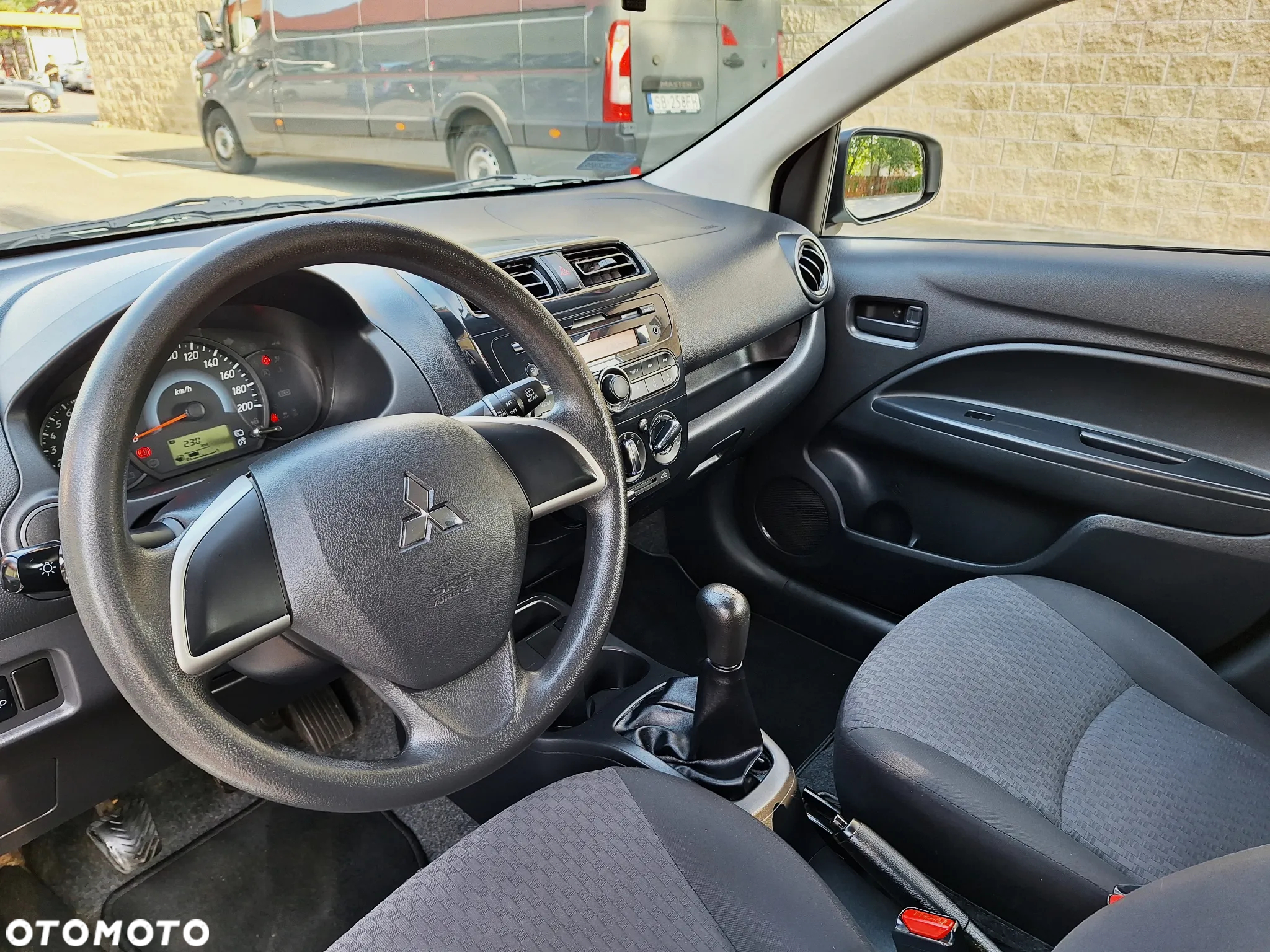 Mitsubishi Space Star 1.0 Inform - 10