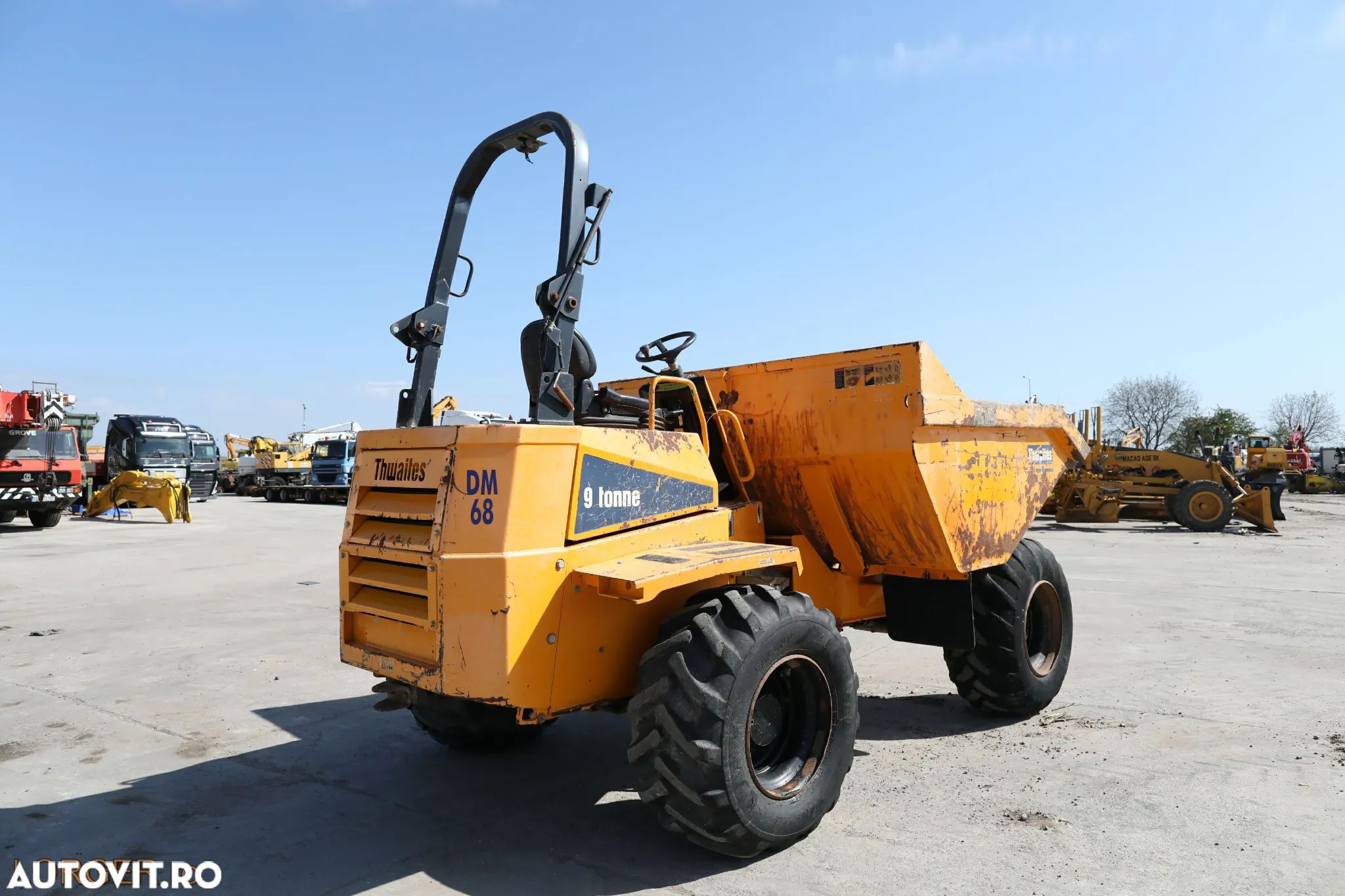 Thwaites Mach 2090 - 1