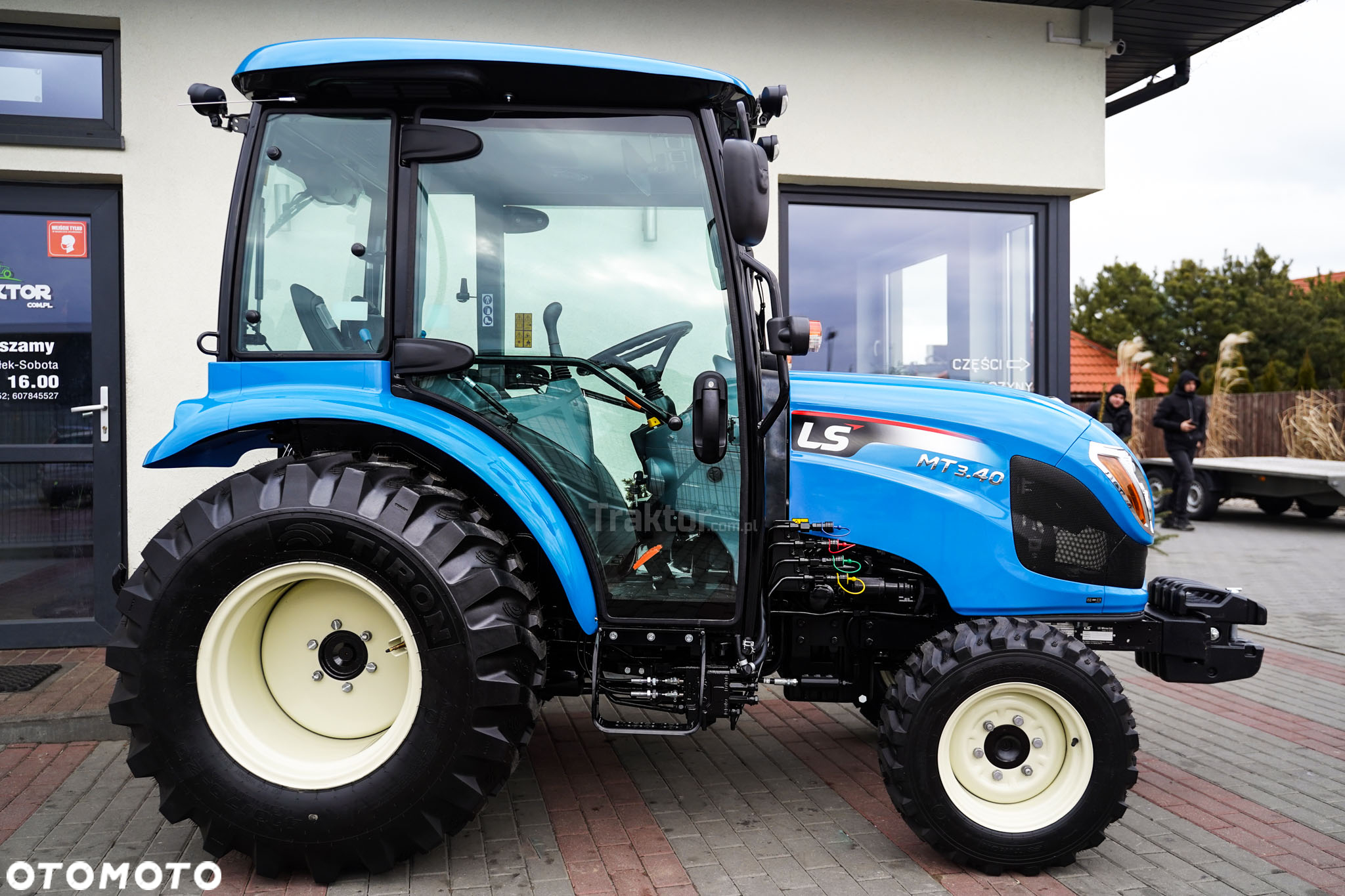 LS Traktor LS MT3.40 HST, CAB 4 x 4 - 40 KM - 32