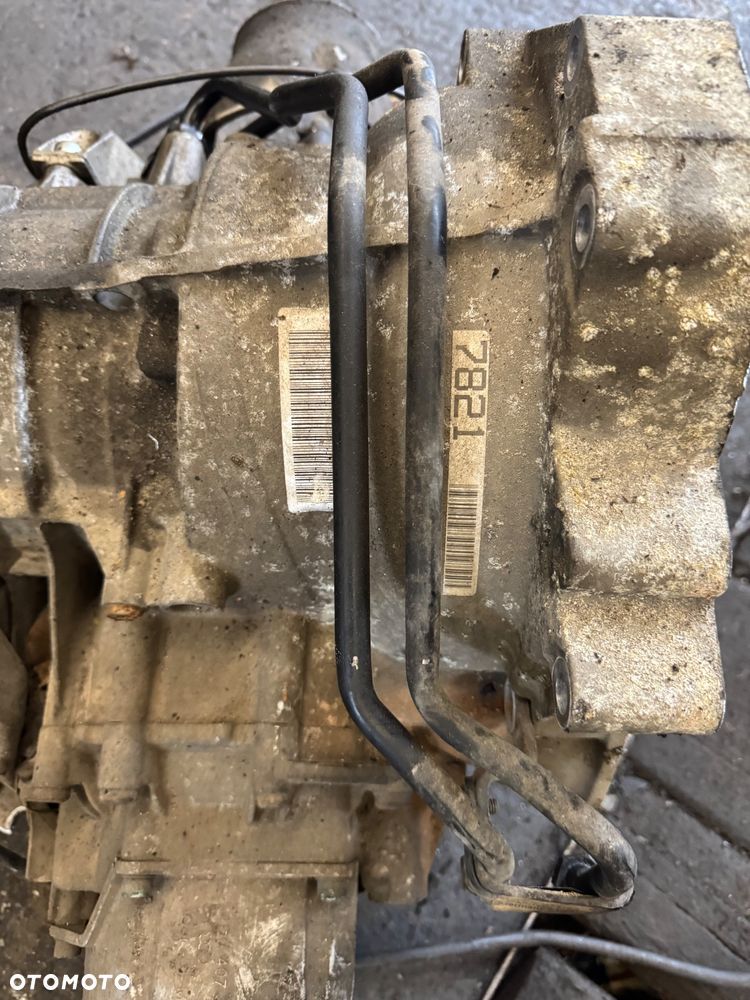 Skrzynia biegów automat Passat b 5 b5 benzyna 3.0 5hp-19  EZZ  0570239  030088  7821 - 6
