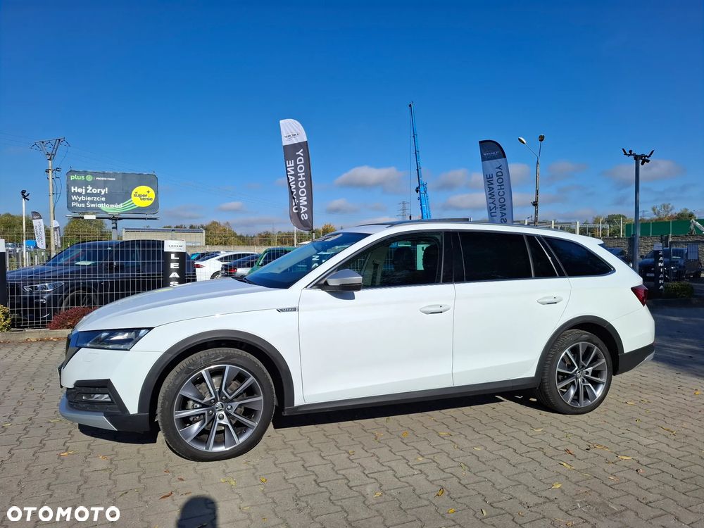 Skoda Octavia 2.0 TDI DSG 4x4 Scout - 2