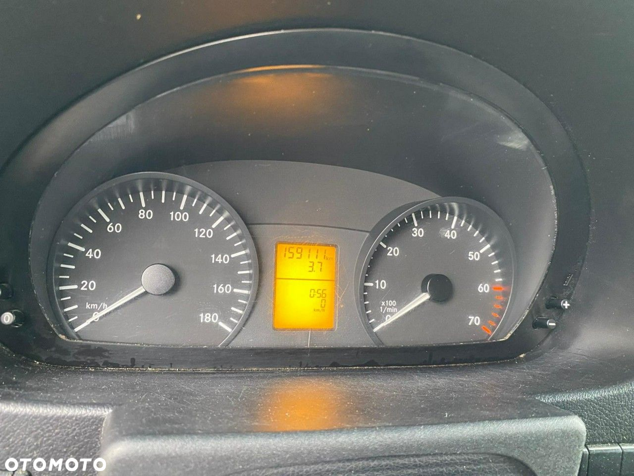 Mercedes-Benz Sprinter - 16