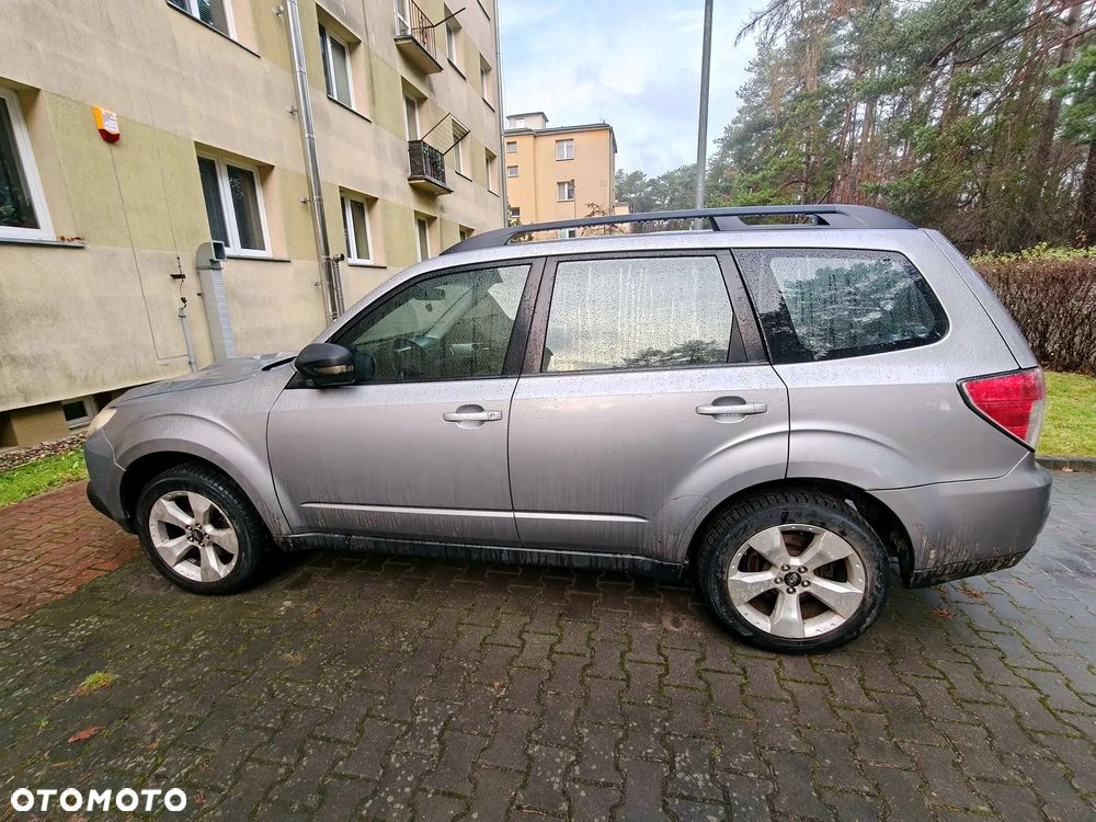 Subaru Forester 2.0D XC 000 Euro5 - 6