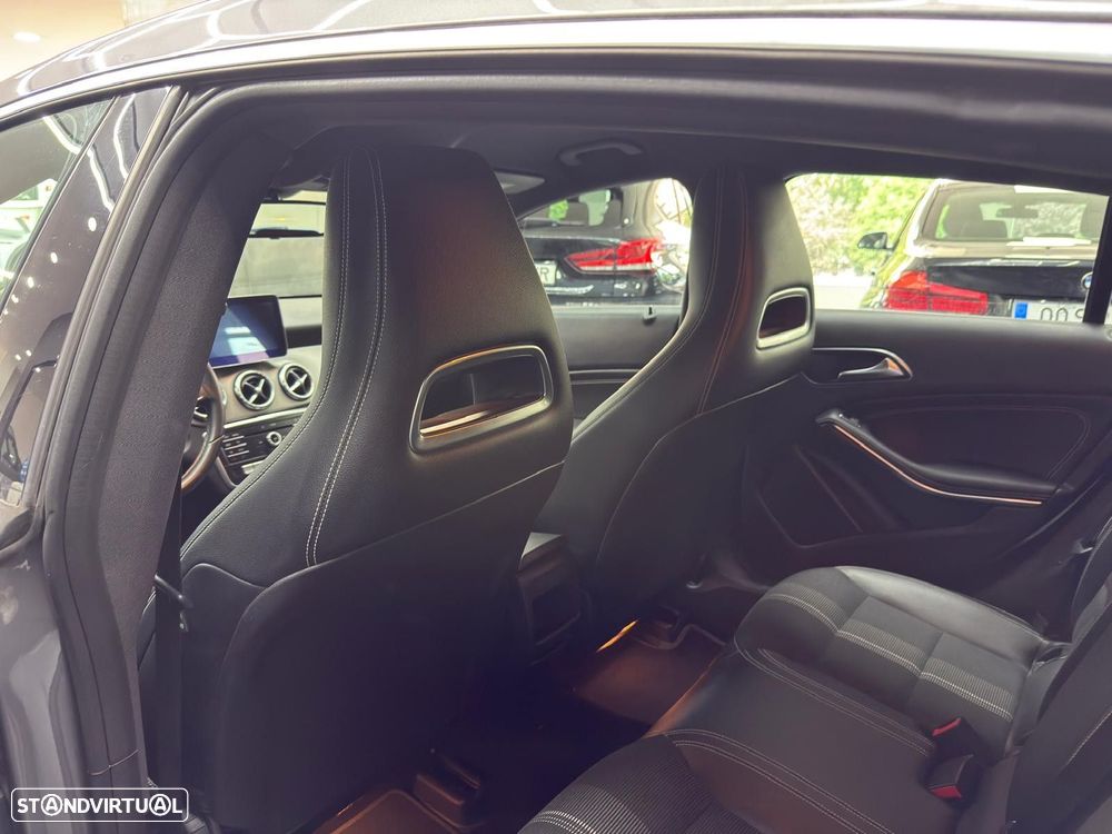 Mercedes-Benz CLA 180 d Shooting Brake Urban - 43