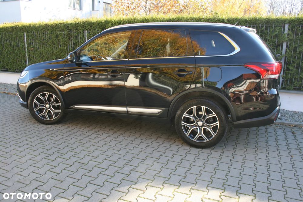 Mitsubishi Outlander - 27