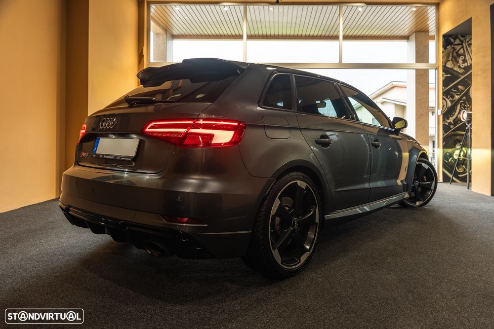 Audi RS3 Sportback 2.5 TFSI quattro S tronic - 3