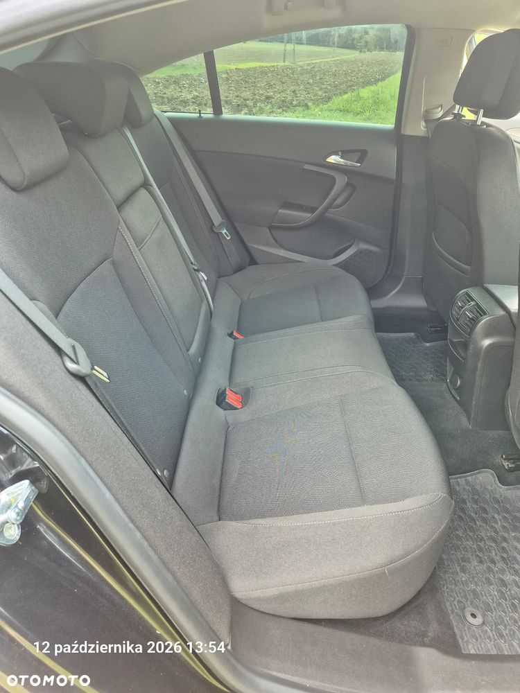 Opel Insignia - 17