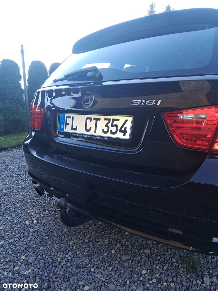 BMW Seria 3 318i Edition Lifestyle - 12