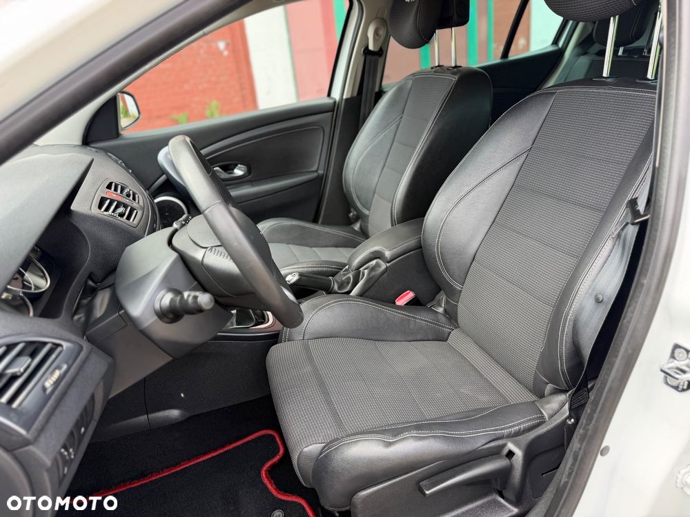 Renault Megane TCe 130 Luxe - 18