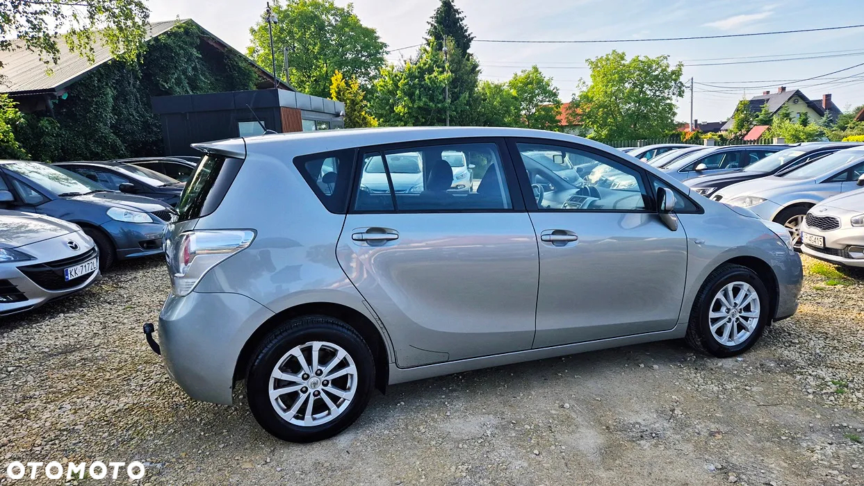 Toyota Verso 1.8 Executive - 14