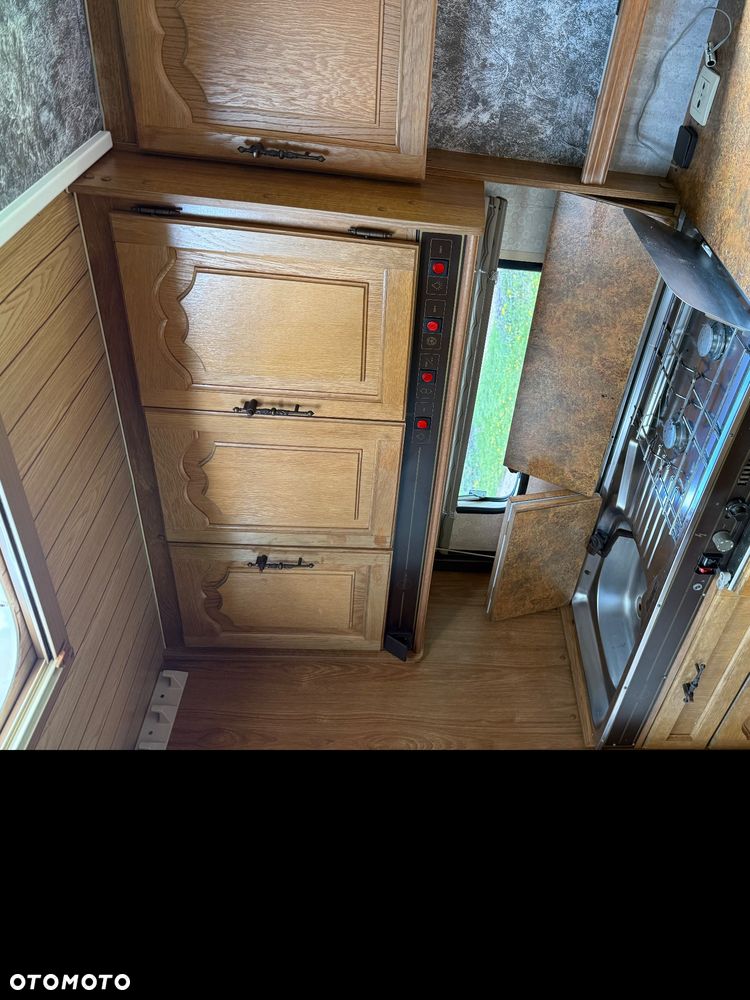 Burstner 5401 Lux - 27