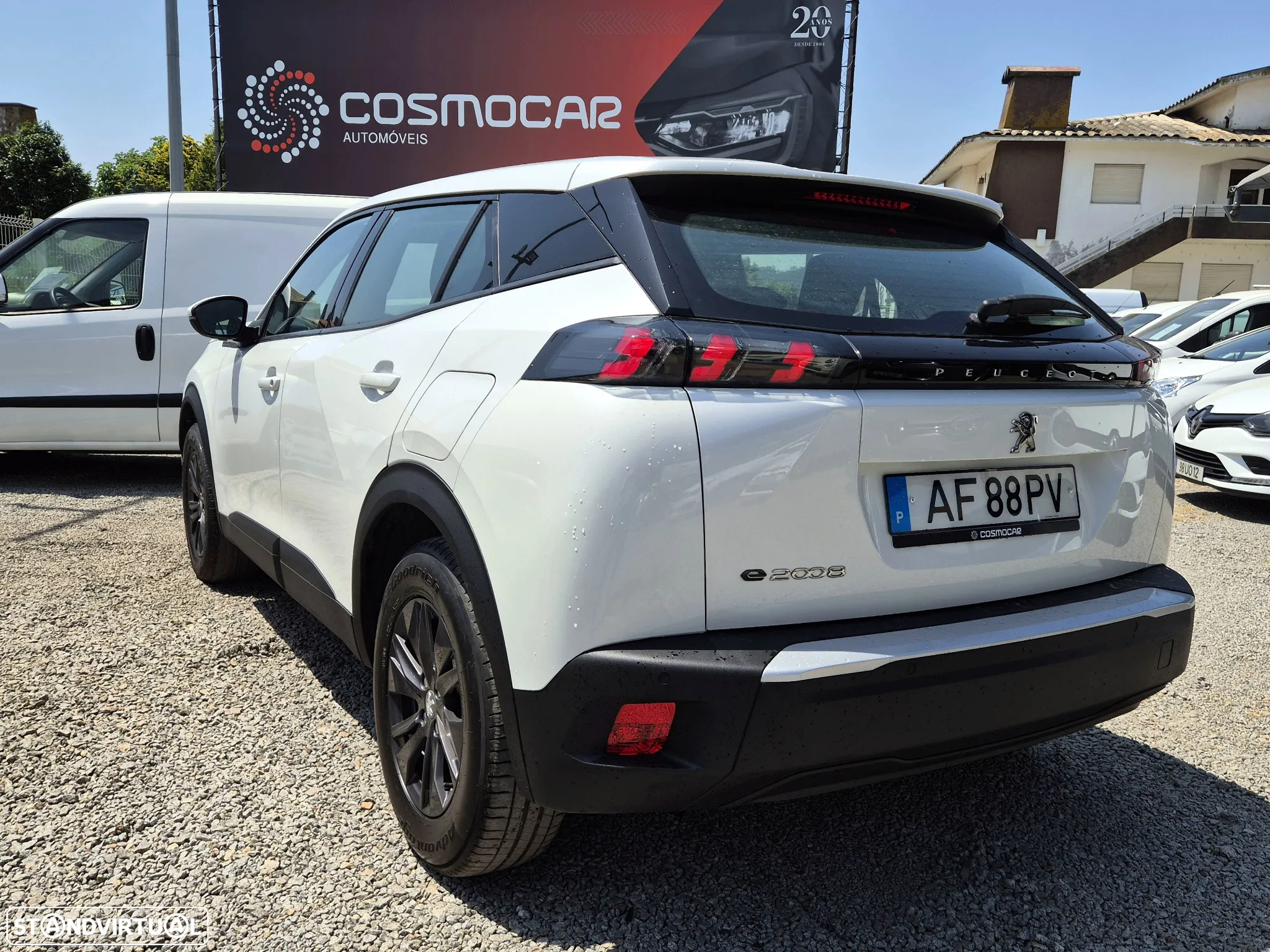 Peugeot e-2008 50 kWh Active Pack - 3