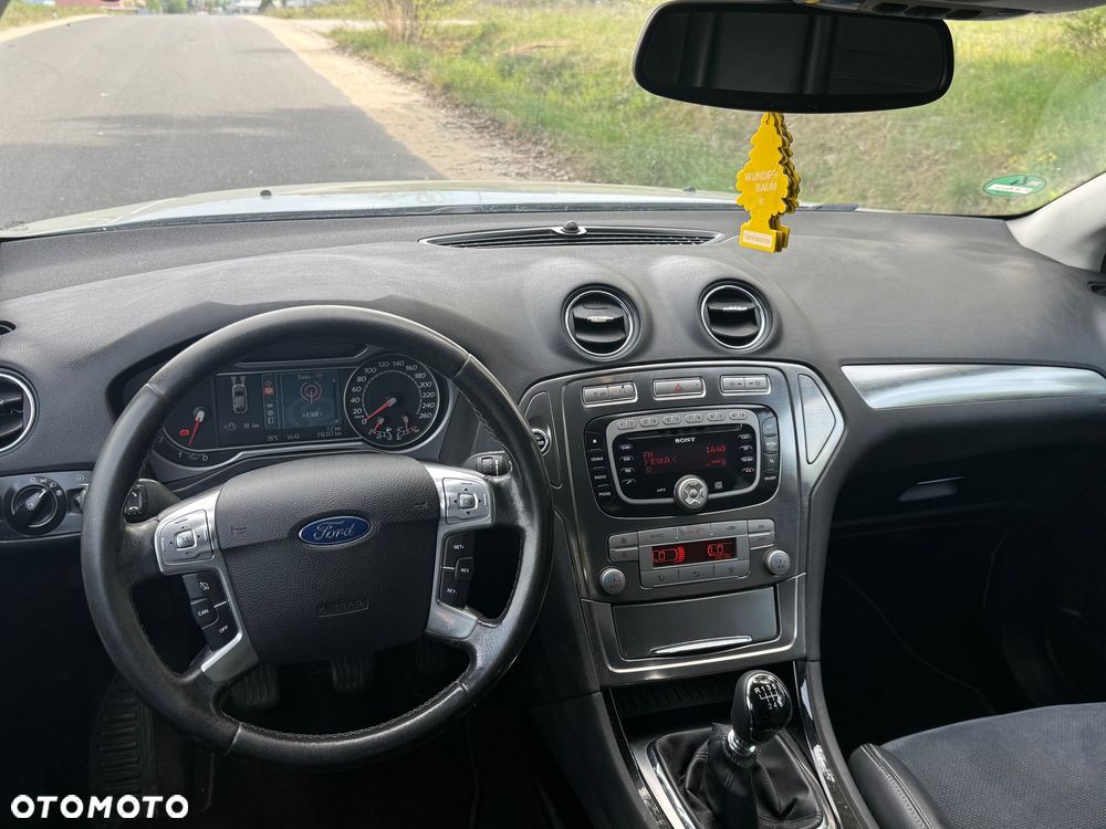 Ford Mondeo 2.0 TDCi Titanium - 14