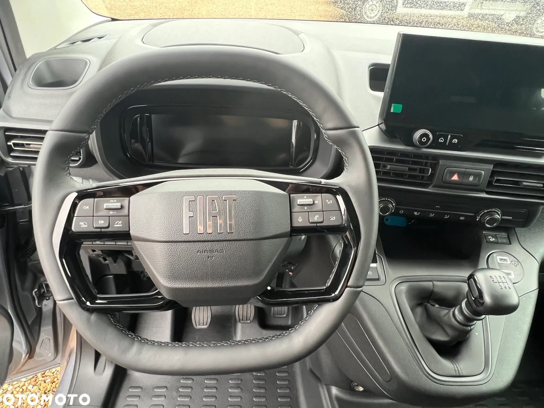 Fiat Doblo Maxi 5 miejsc - 12