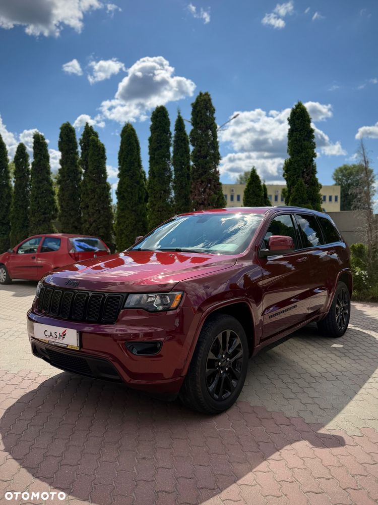 Jeep Grand Cherokee - 1