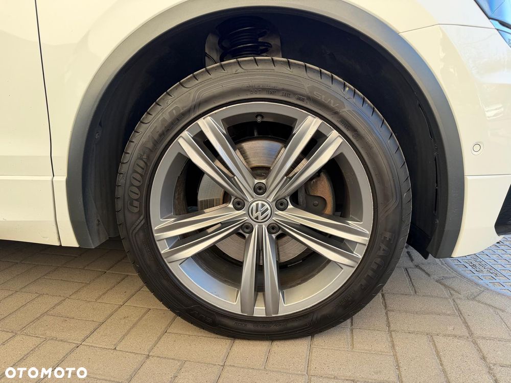 Volkswagen Tiguan Allspace 2.0 TSI 4Mot Highline DSG - 4