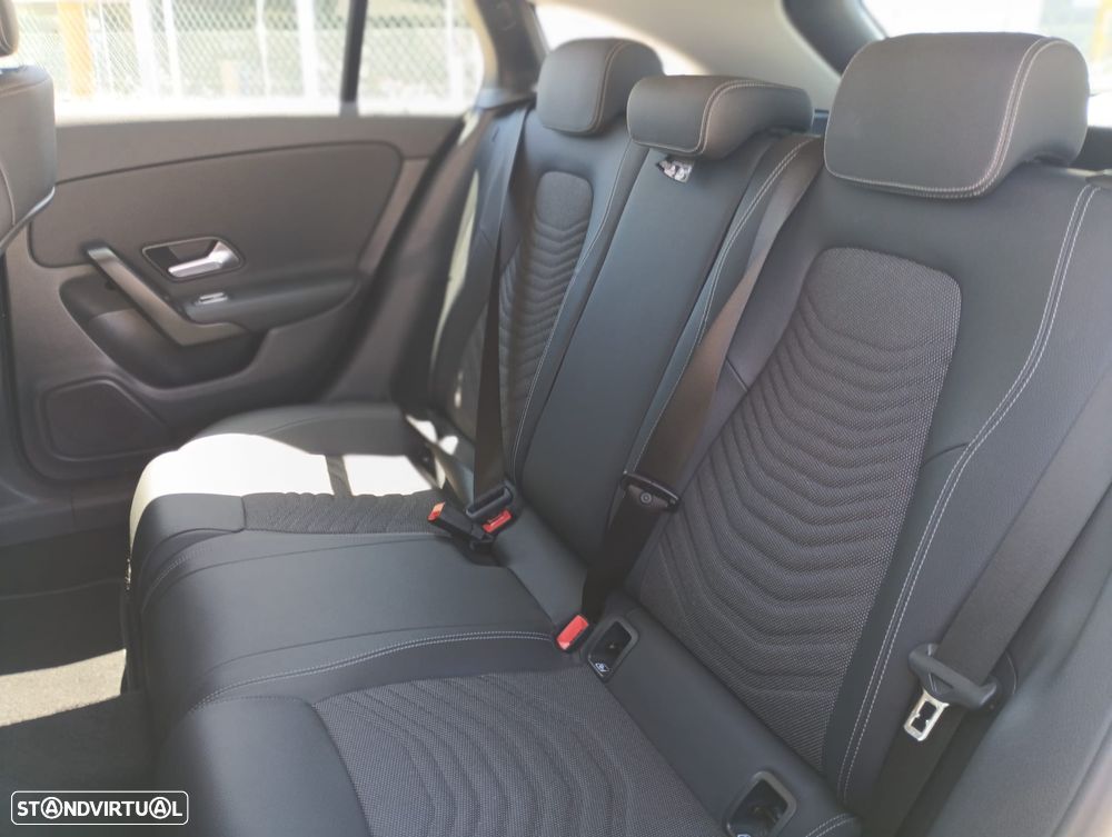 Mercedes-Benz CLA 180 d - 5